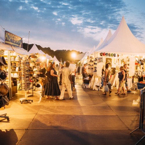 Das Foto zeigt das Zeltfestival Ruhr am Kemnader See in Bochum