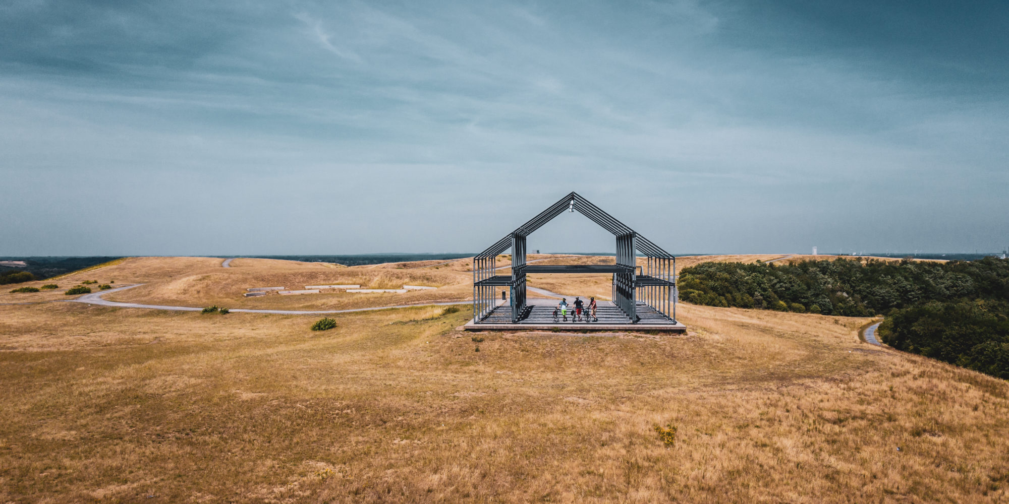 Zdjęcie przedstawia Hallenhaus w północnych Niemczech Halde