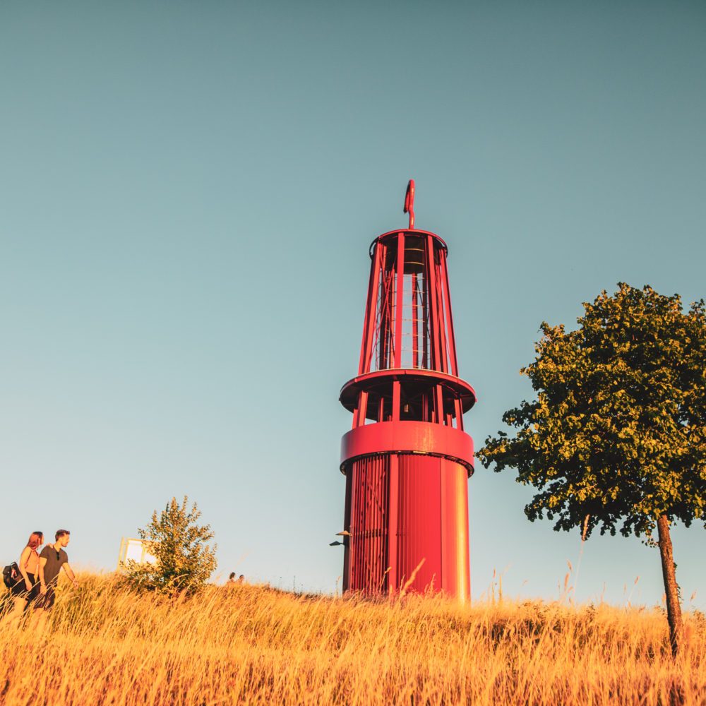 Das Bild zeigt das Geleucht auf der Halde Rheinpreußen in Moers