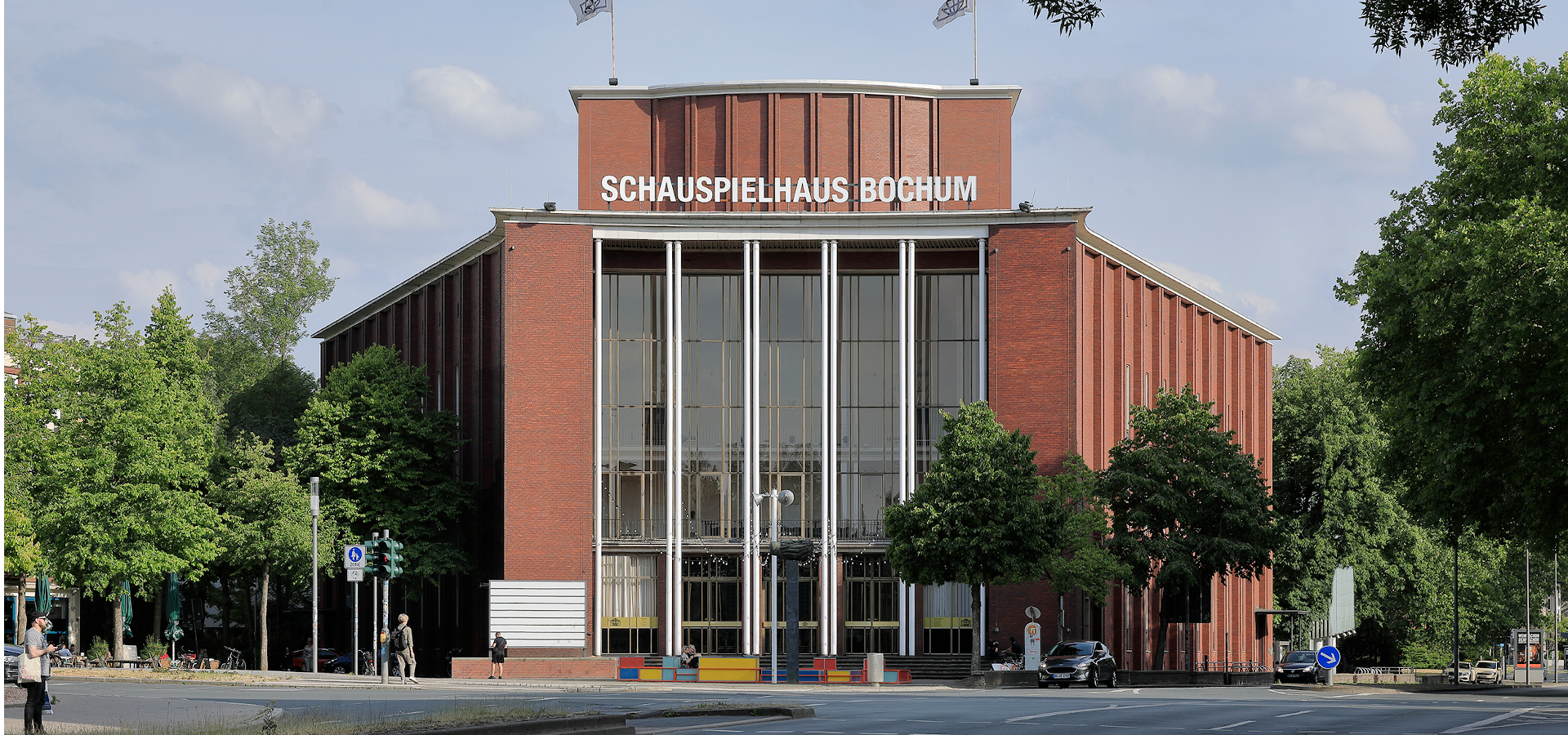 Das Foto zeigt das Schauspielhaus Bochum. eine der RuhrBühnen im Ruhrgebiet