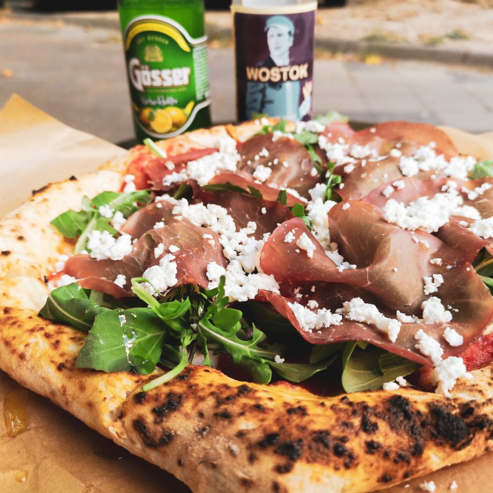 Das Foto zeigt Pizza im Szeneviertel Bochum-Ehrenfeld