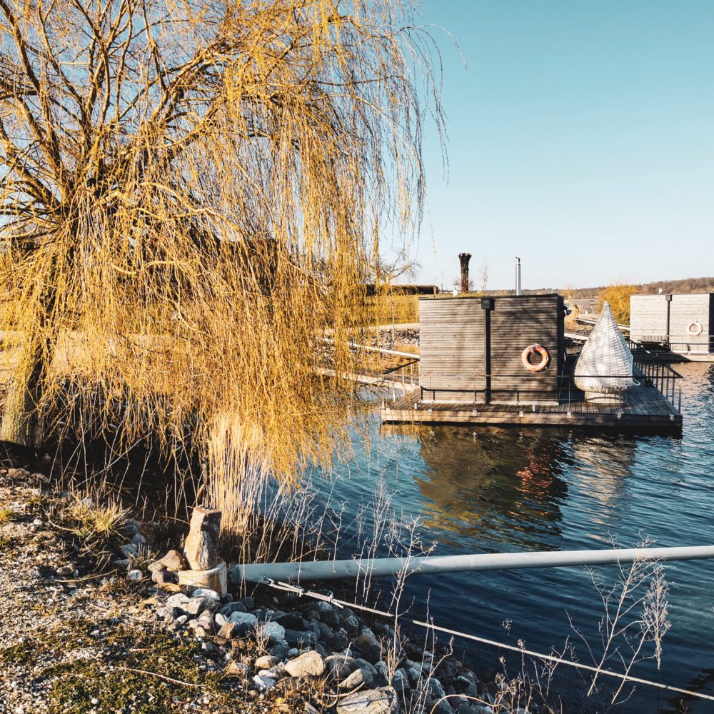 Das Foto zeigt das Hausboot Niederrhein in Wesel