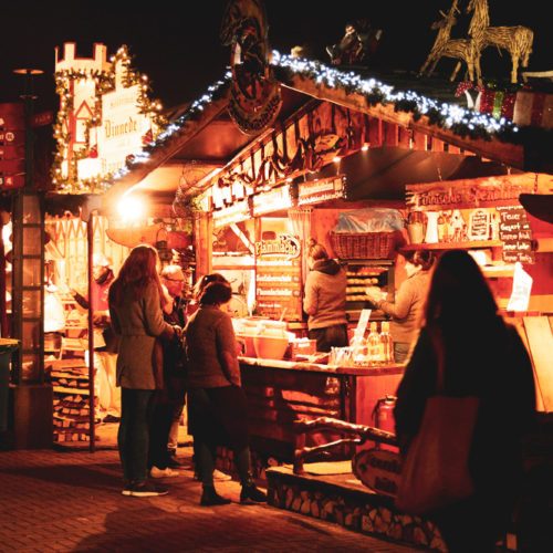 Das Foto zeigt den Weihnachtsmarkt am Centro Oberhausen
