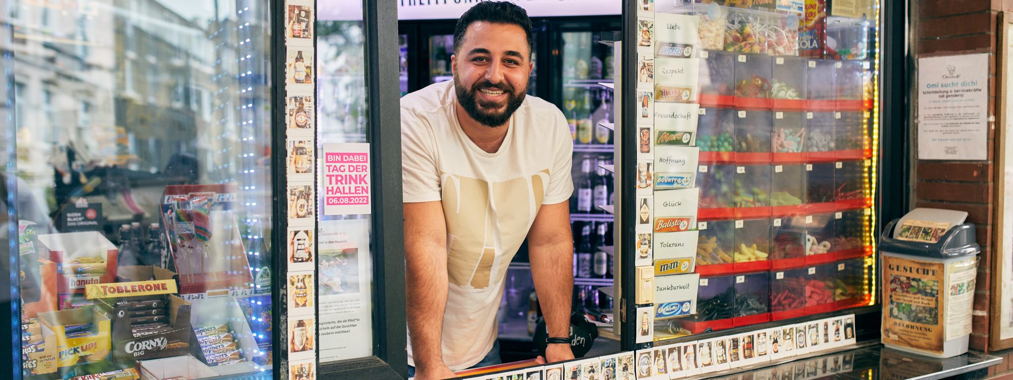 Das Bild zeigt Hayri vom Kiosk zum Philosophen