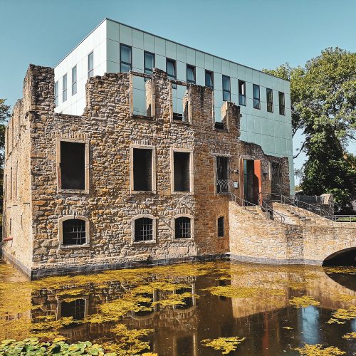 Das Bild zeigt den Schlosspark Weitmar