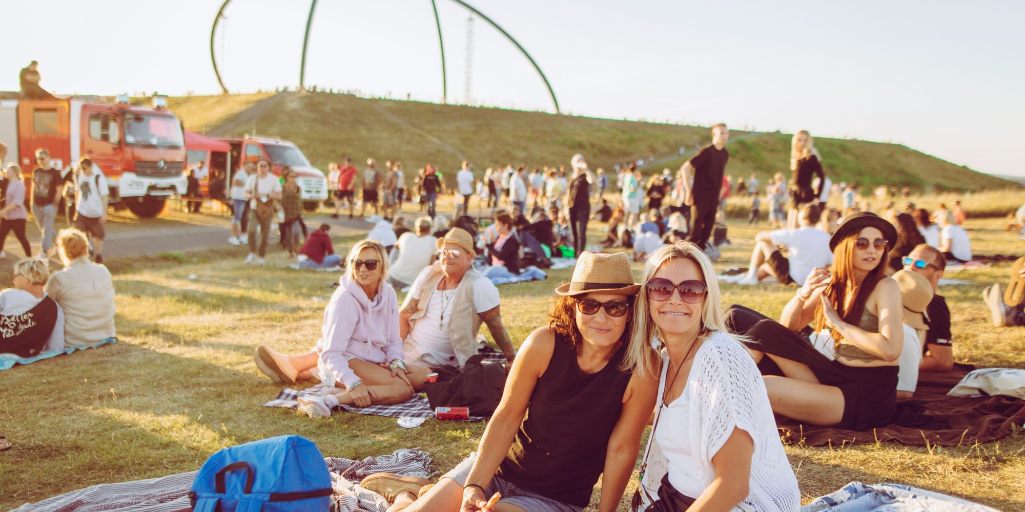 Das Bild zeigt das Sunset Picknick auf der Halde Hoheward